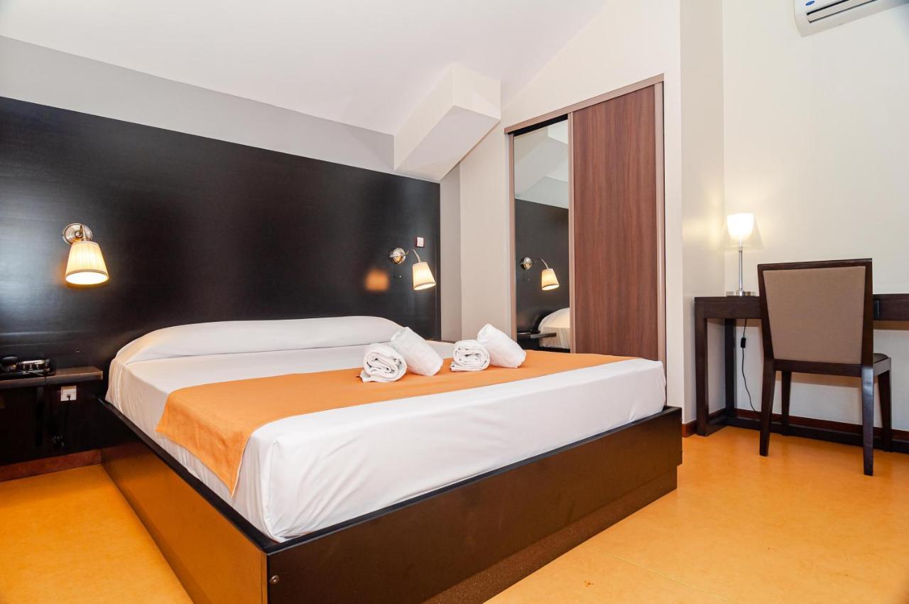 Tama Hotel Сен-Жиль-ле-Бэн Экстерьер фото