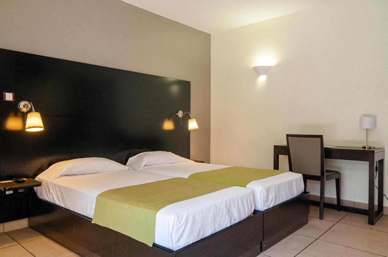 Tama Hotel Сен-Жиль-ле-Бэн Экстерьер фото